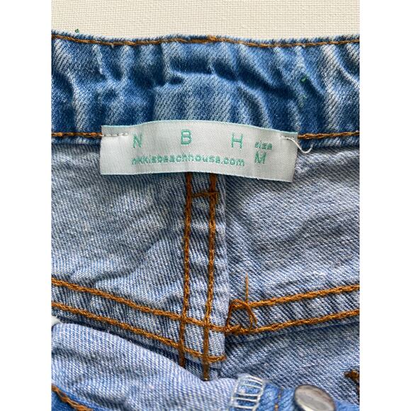 NIKKIBEACHHOUSE CUT OFF DENIM SHORTS SIZE MEDIUM - Picture 5 of 11